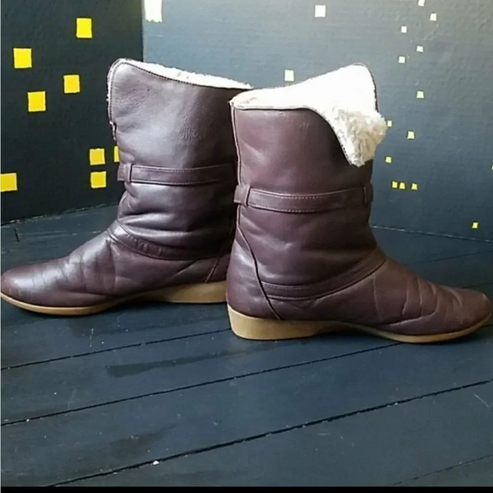 DeX leather boots